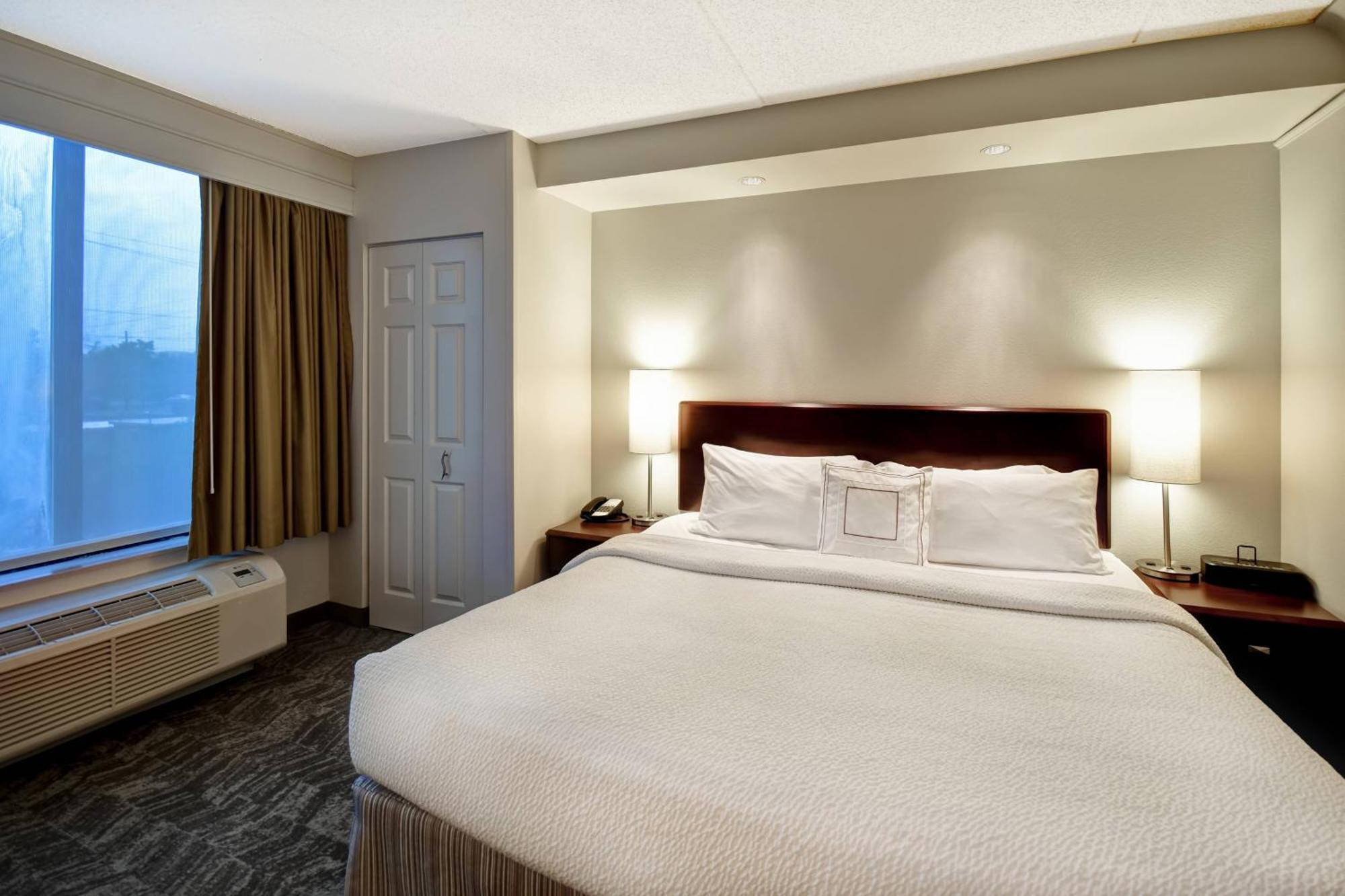 Springhill Suites Louisville Airport Exterior foto