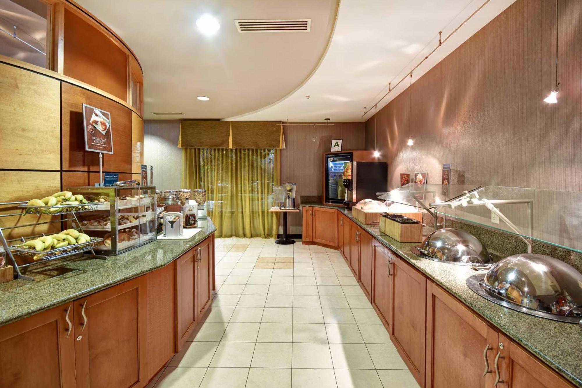 Springhill Suites Louisville Airport Exterior foto